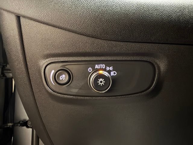 Used 2024 Chevrolet Equinox LS w/ Driver Confidence II Package FWD image 35