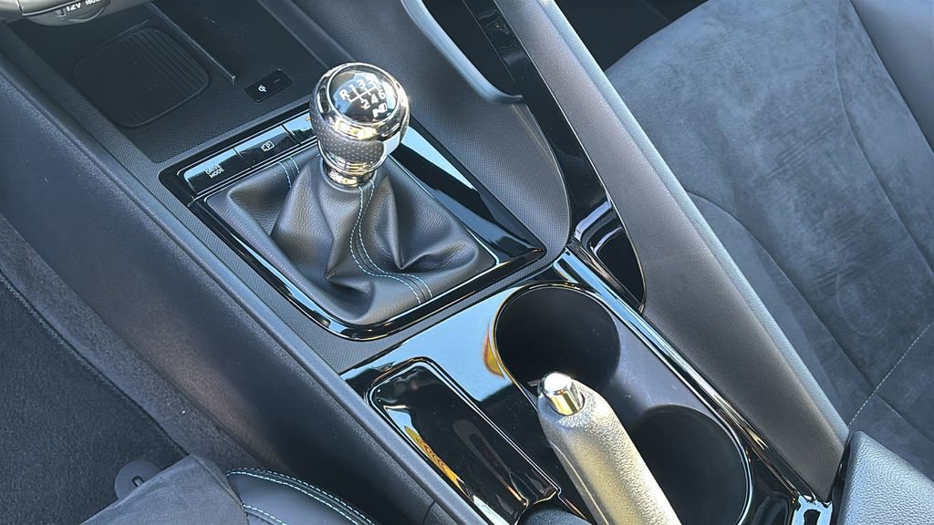 Used 2025 Hyundai Elantra N Base image 21