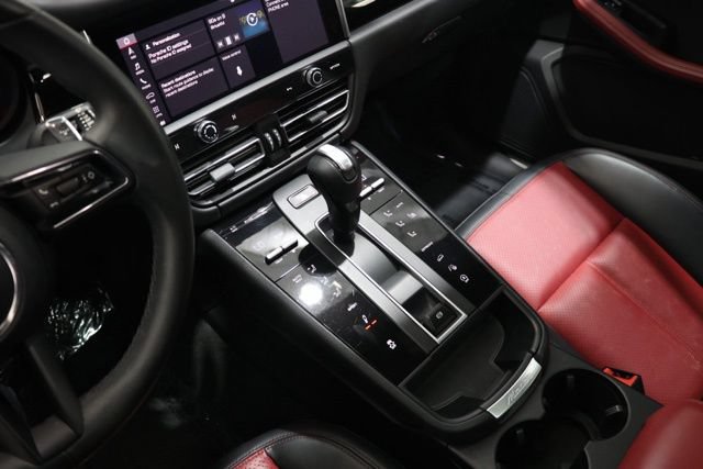 Used 2023 Porsche Macan S AWD/4WD image 24