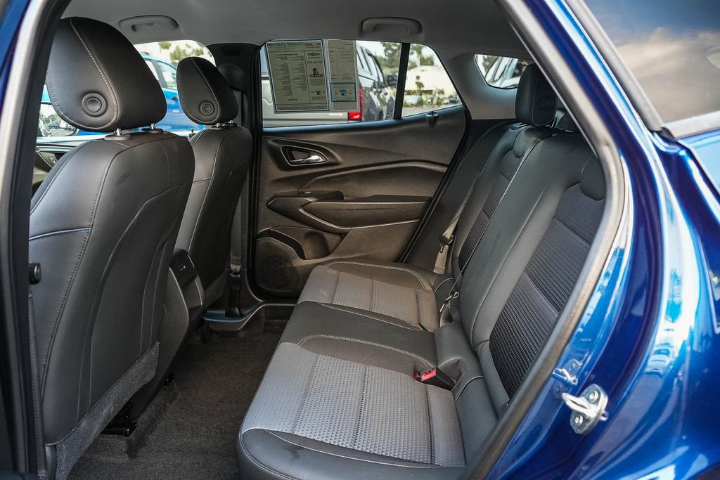 Used 2024 Chevrolet Trax LT w/ Driver Confidence Package FWD image 16