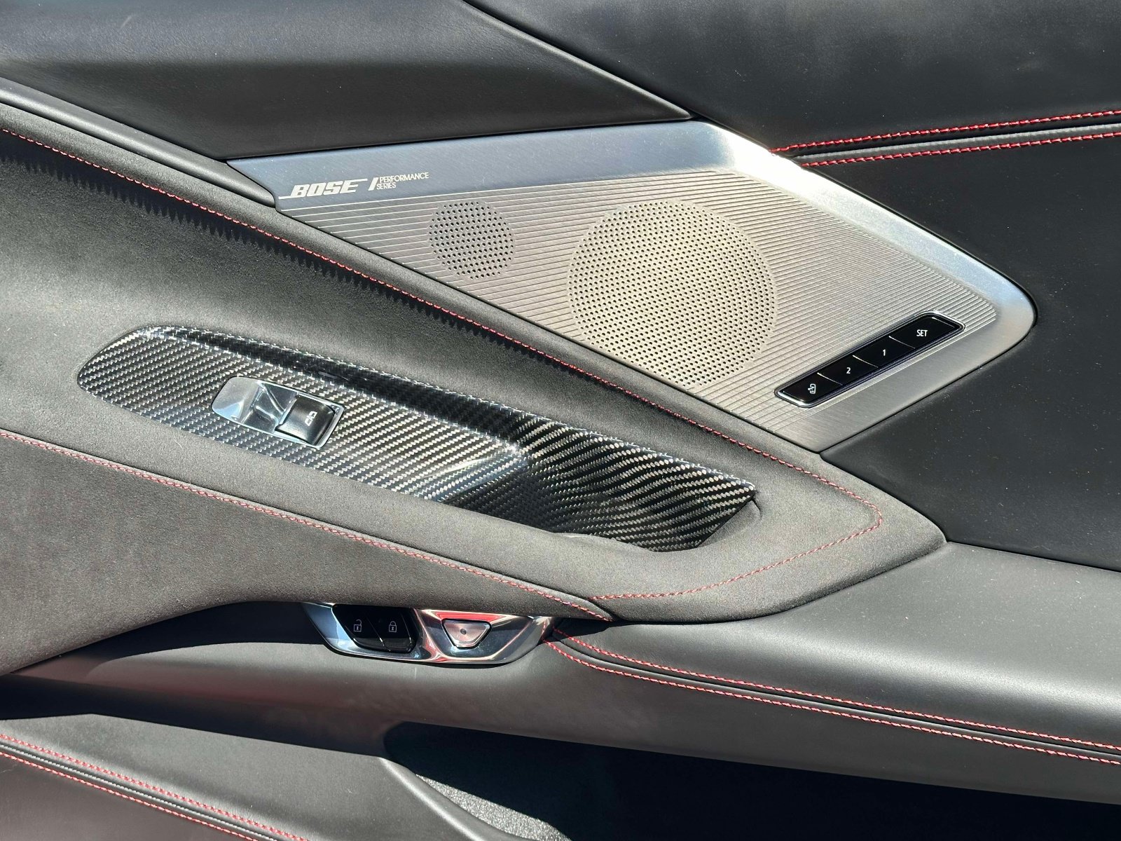 Used 2022 Chevrolet Corvette Stingray Premium Conv w/ Z51 Performance Package RWD image 26