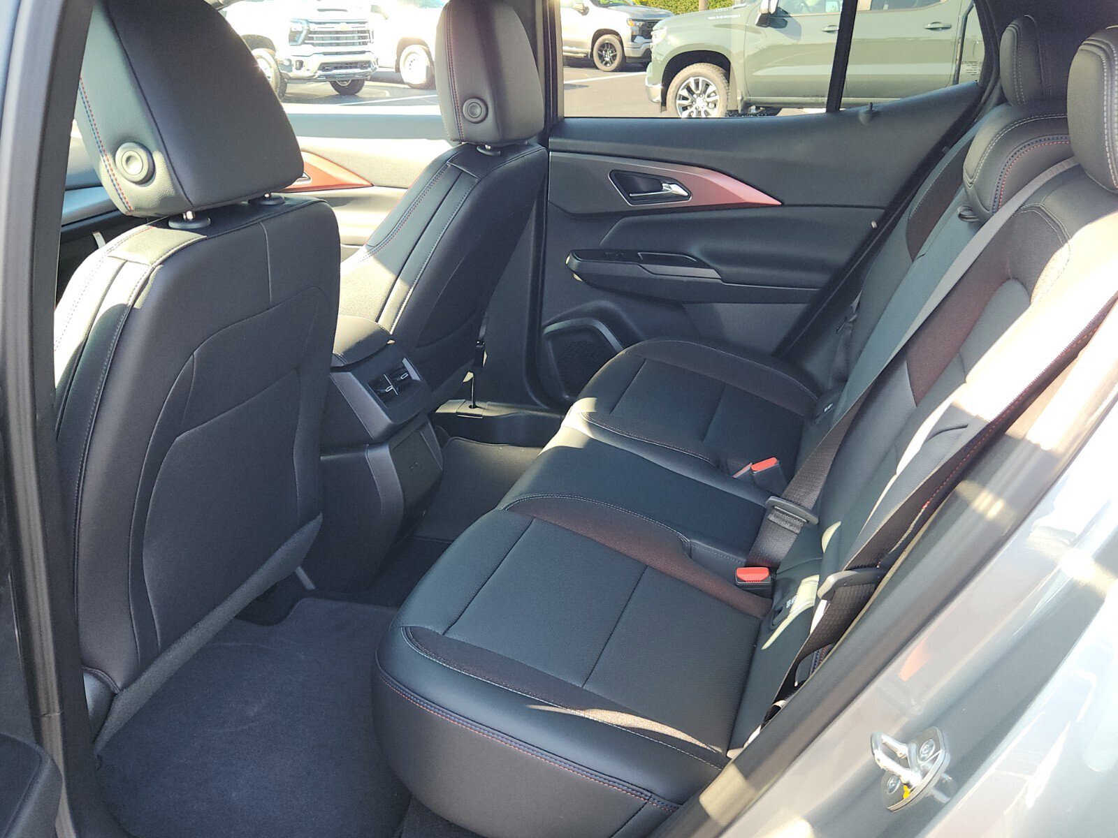 New 2026 Chevrolet Equinox EV RS AWD/4WD image 7