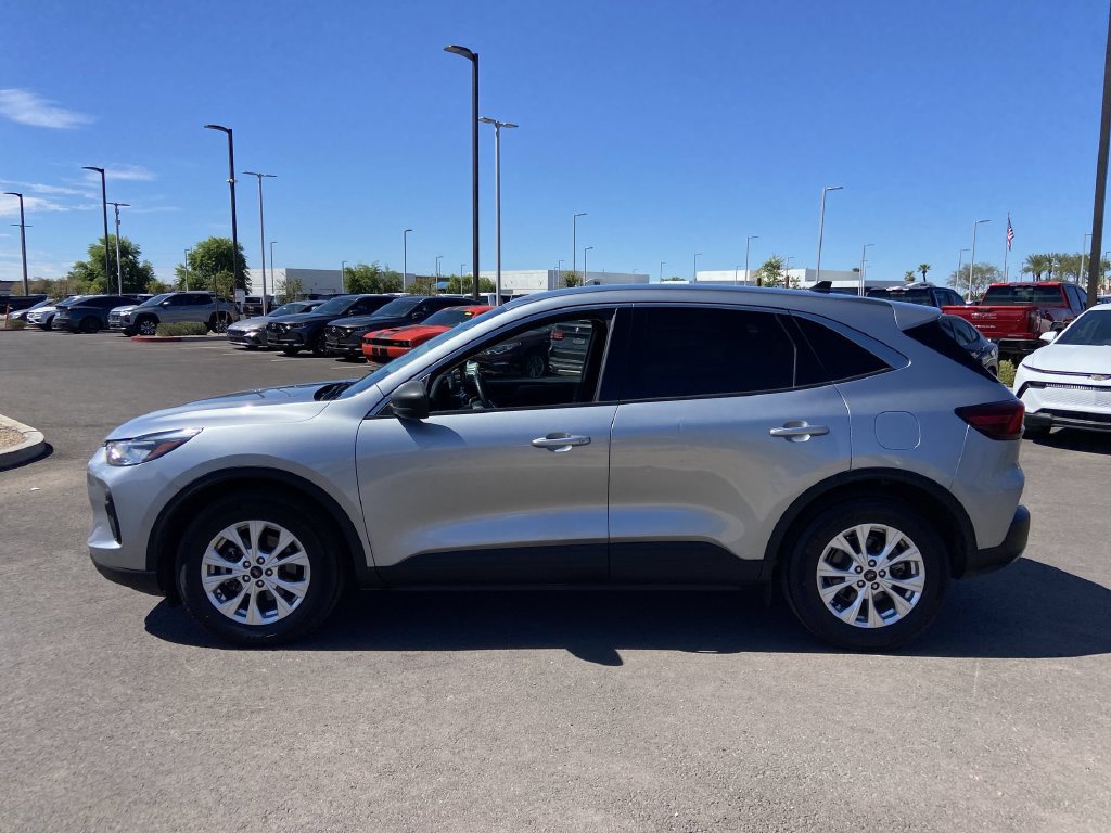 Used 2024 Ford Escape Active FWD image 4