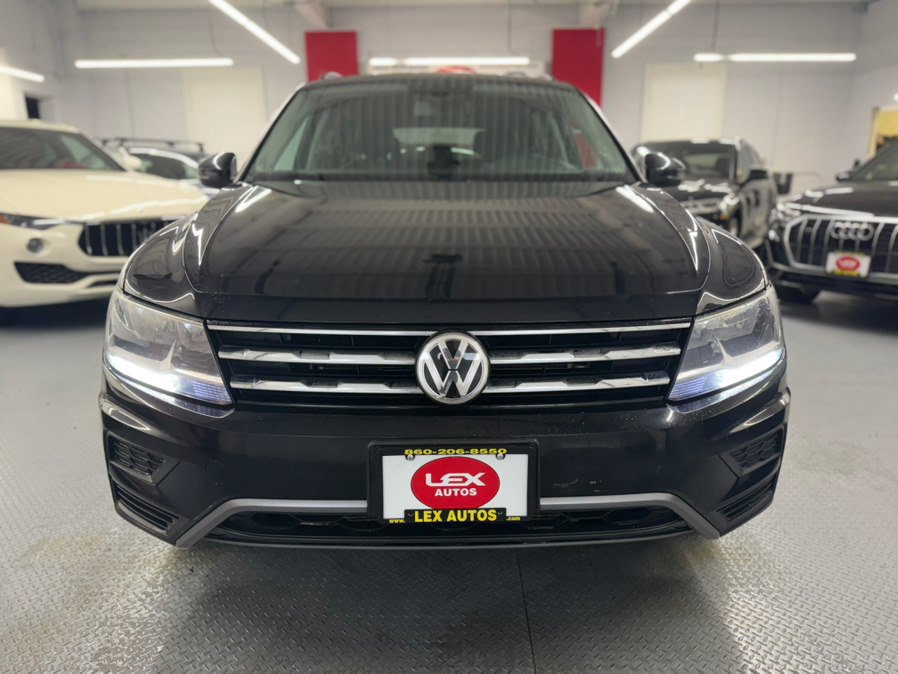 Used 2018 Volkswagen Tiguan SE AWD/4WD image 3