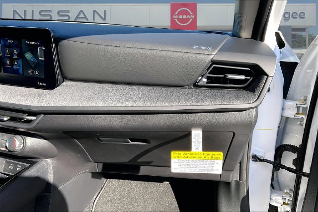 New 2027 Nissan Kicks S FWD image 16