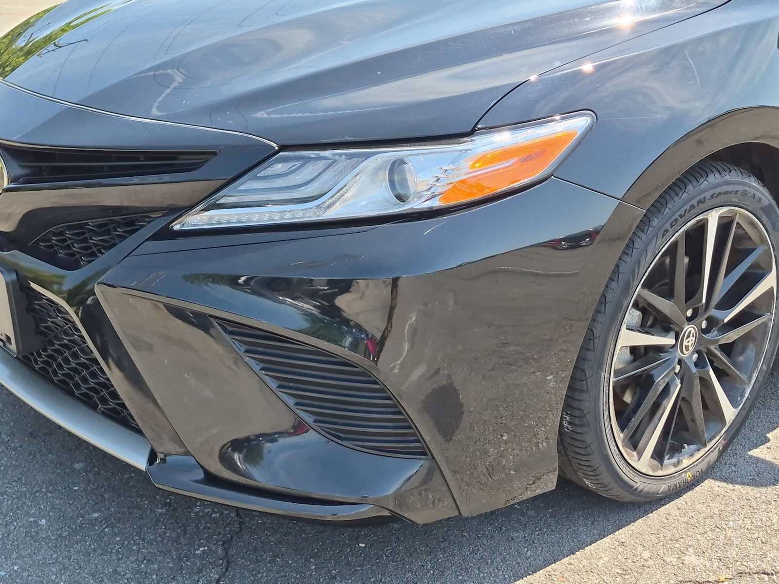 Used 2020 Toyota Camry XSE FWD image 11