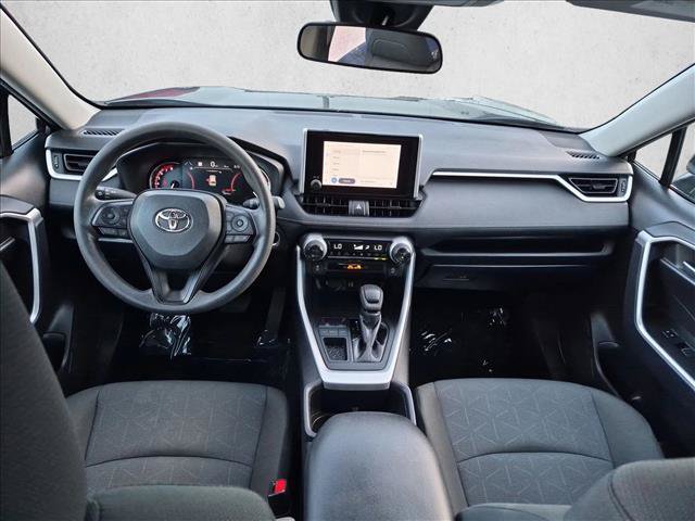 Used 2025 Toyota RAV4 XLE FWD image 17