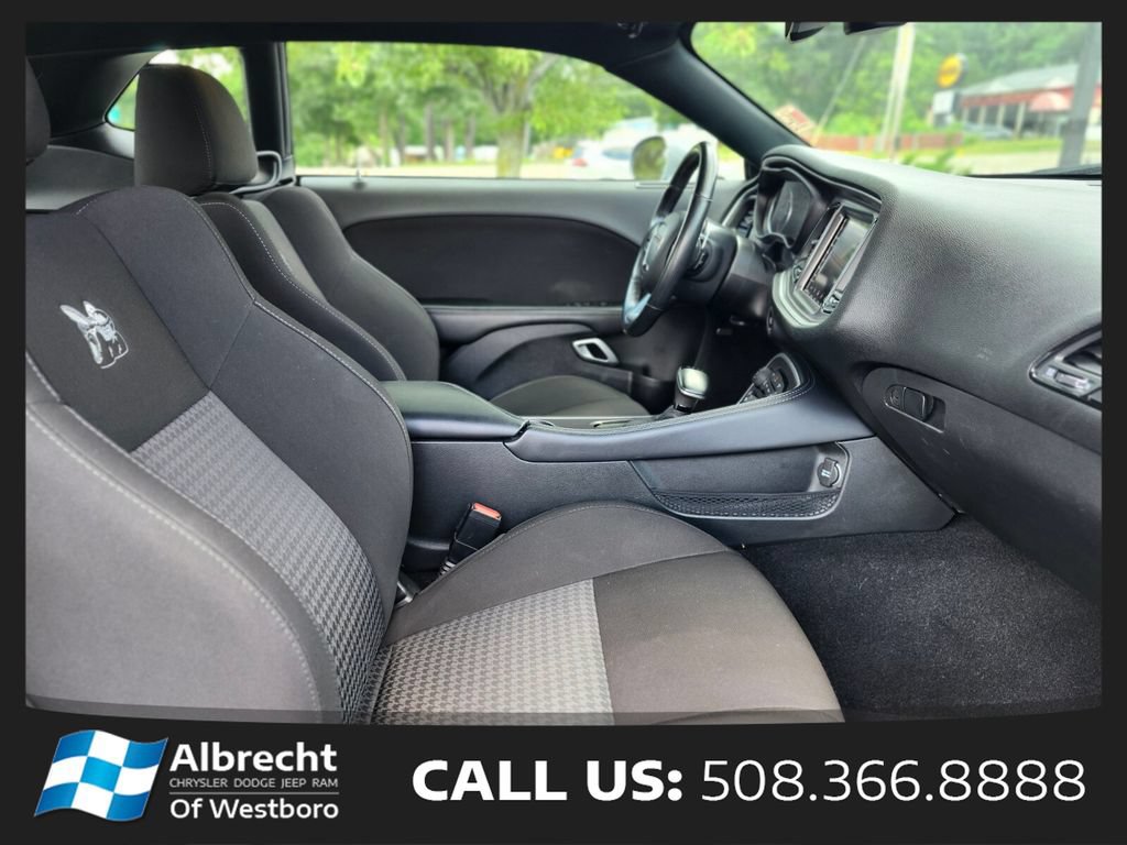 Used 2021 Dodge Challenger R/T Scat Pack RWD image 11