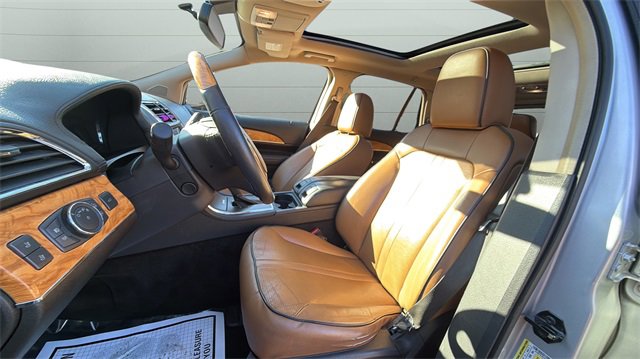 Used 2011 Lincoln MKX AWD w/ 102A Rapid Spec Order Code image 9