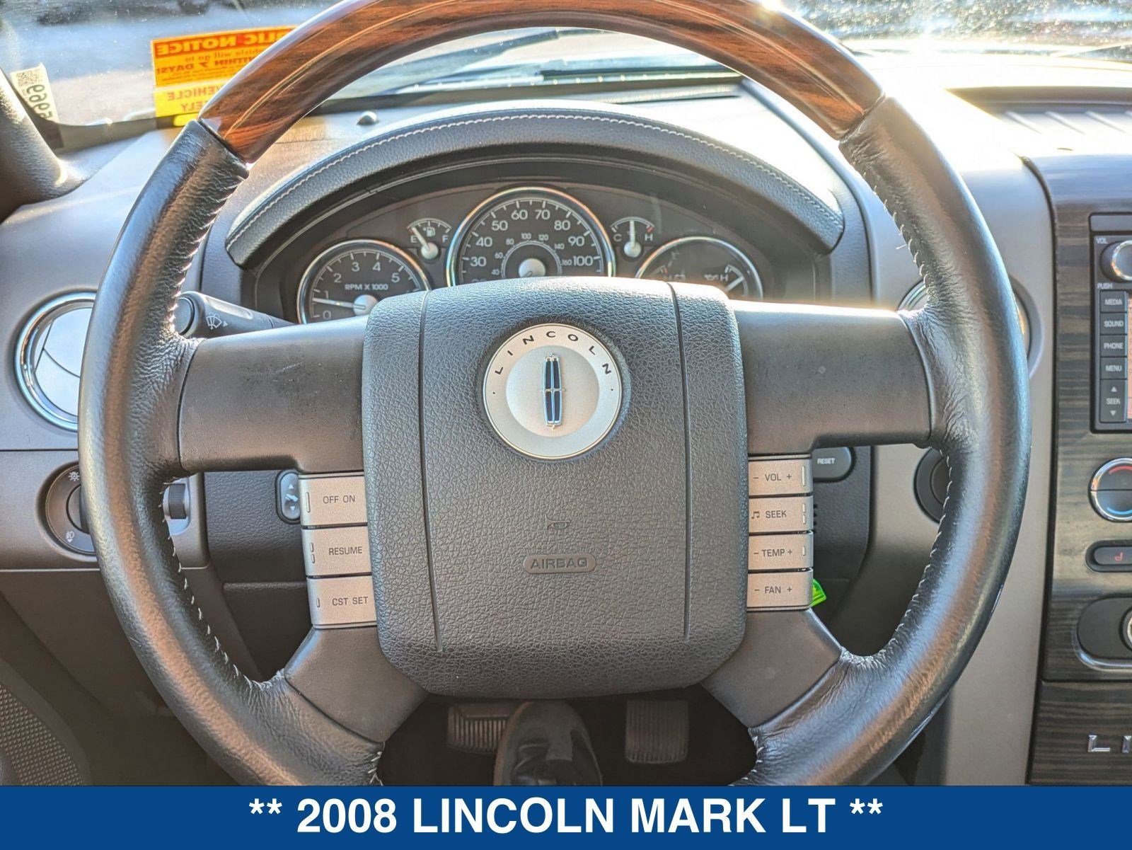 Used 2008 Lincoln Mark LT 4x4 image 25