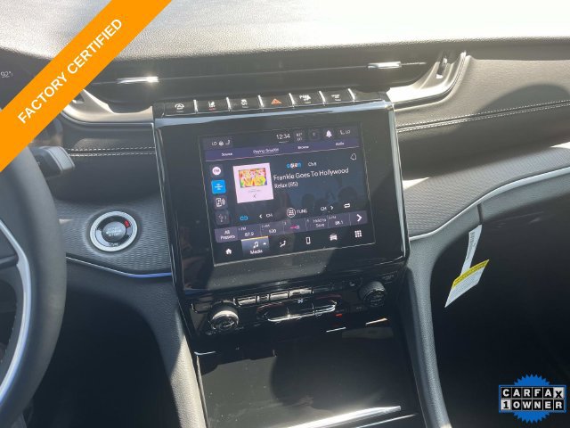 Certified 2025 Jeep Grand Cherokee Laredo w/ Luxury Tech Group I AWD/4WD image 32