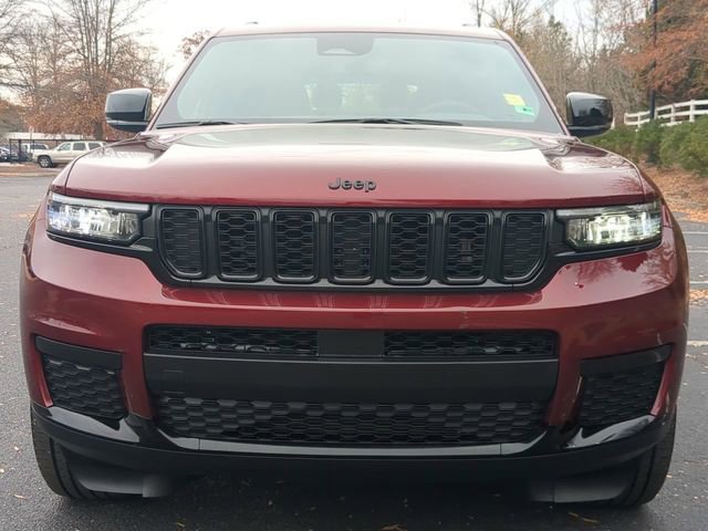 Used 2024 Jeep Grand Cherokee L Altitude image 8