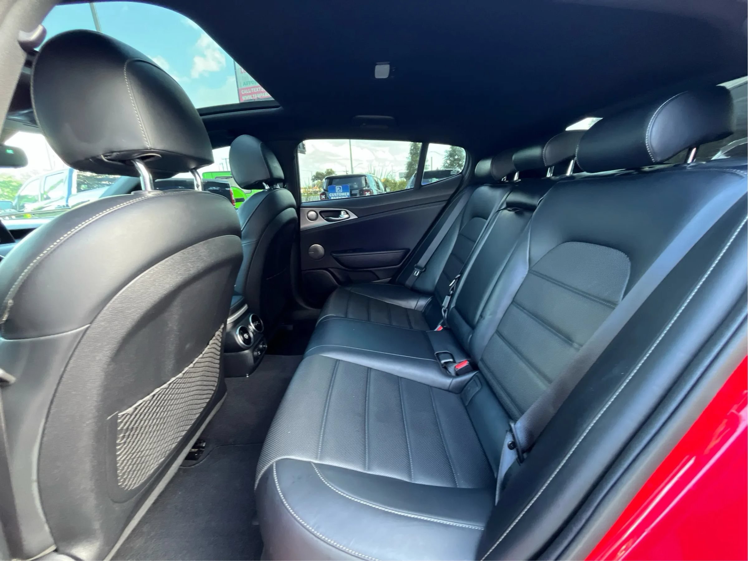 Used 2018 Kia Stinger GT2 RWD image 12