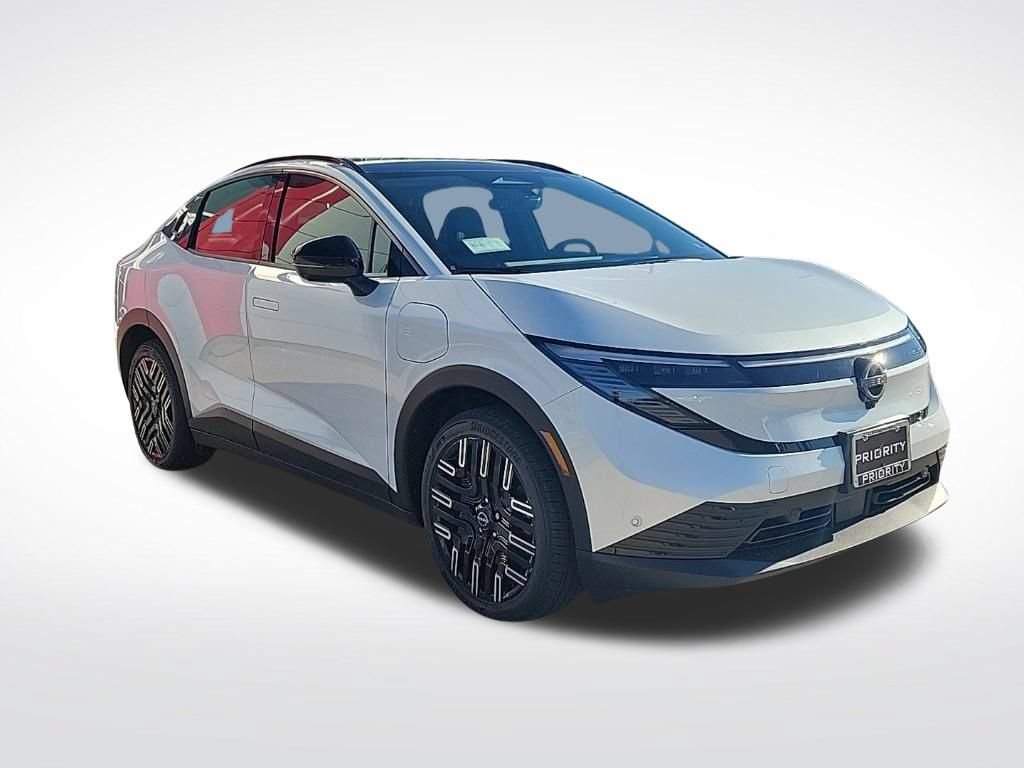 New 2026 Nissan Leaf Platinum+ w/ Floor Mat Package (Platinum+) FWD image 7