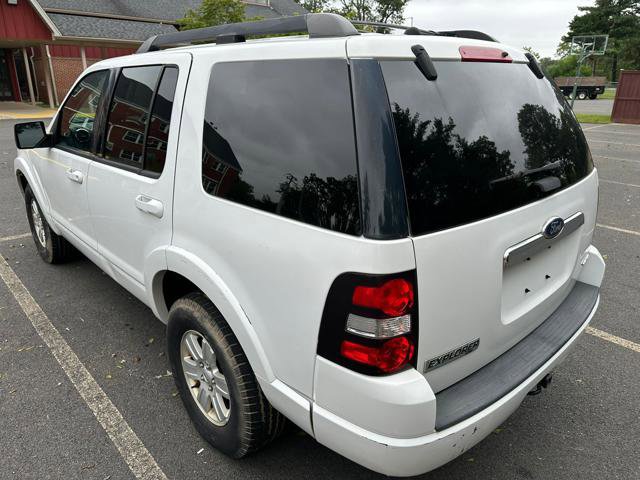 Used 2010 Ford Explorer XLT image 4