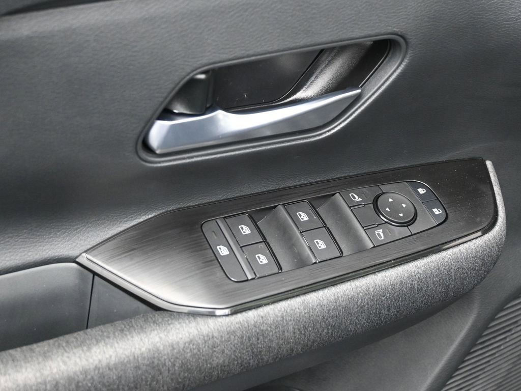 New 2026 Nissan Kicks SV w/ SV Premium Package AWD/4WD image 13