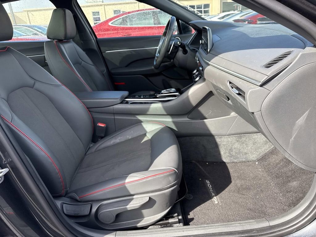 Used 2023 Hyundai Sonata SEL Plus w/ Preferred Accessory Package FWD image 19
