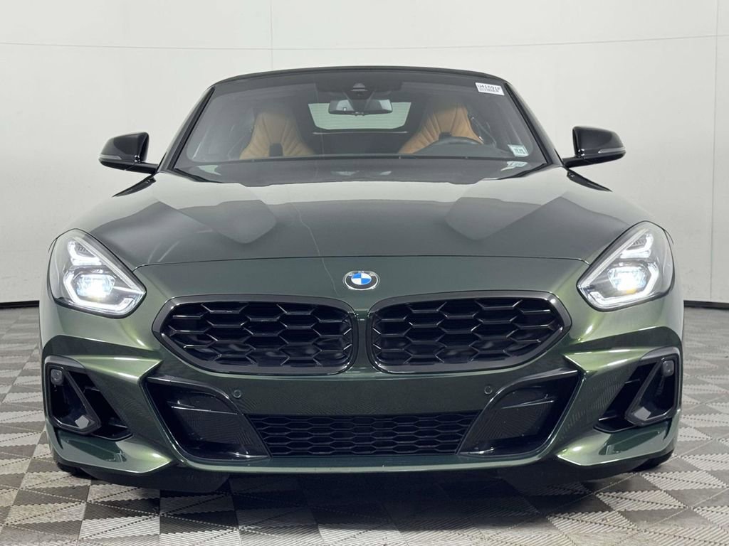 Used 2025 BMW Z4 M40i w/ Edition RWD image 6