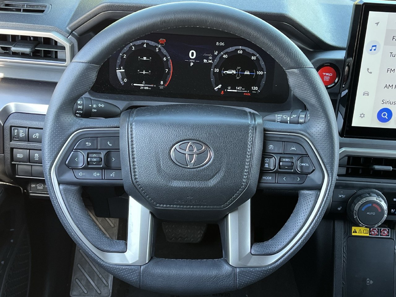 Used 2025 Toyota 4Runner TRD Off-Road Premium w/ Tow Technology Package AWD/4WD image 11