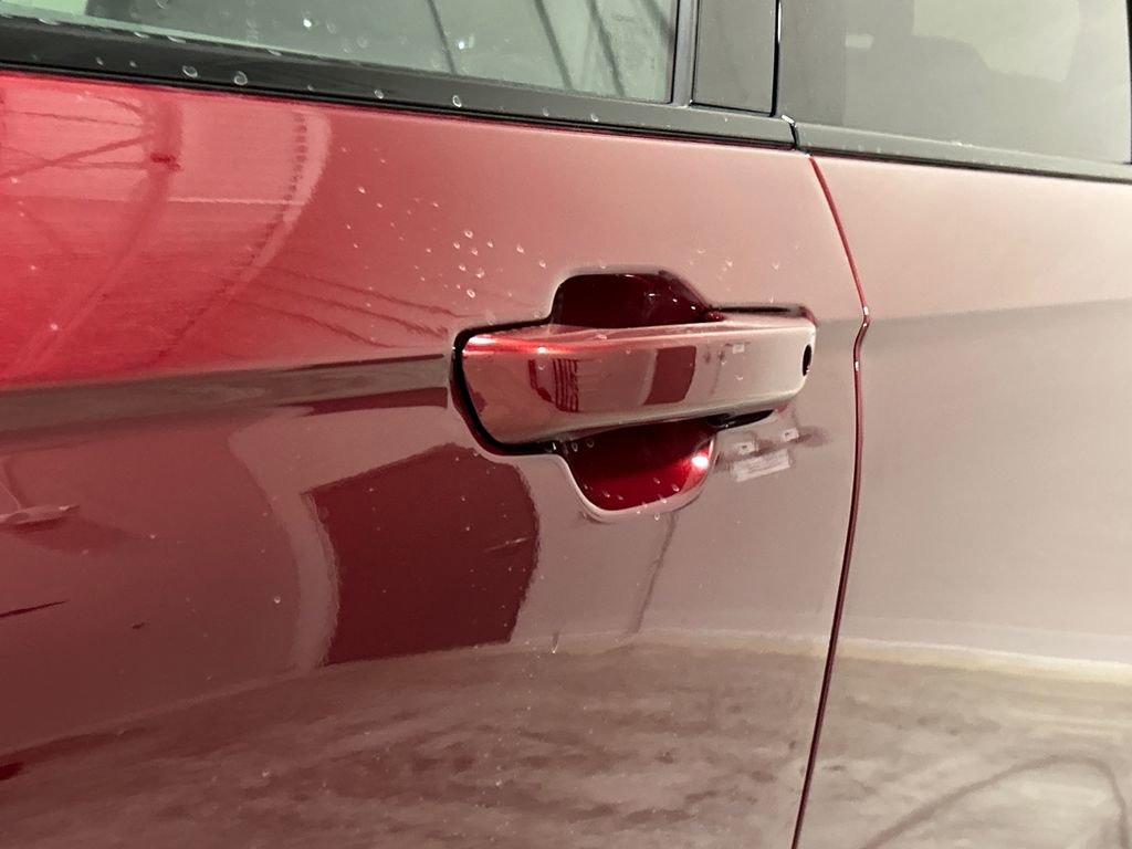 New 2026 Jeep Grand Cherokee L Laredo image 13