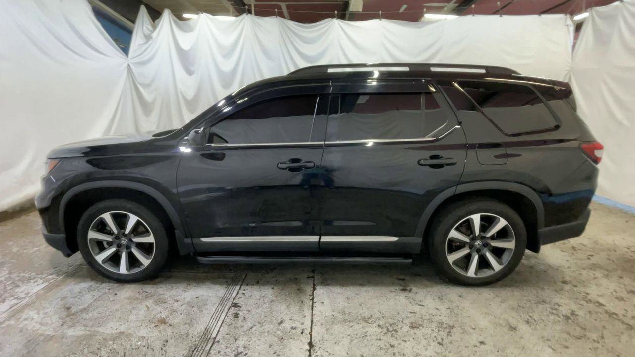 Used 2024 Honda Pilot Elite image 5