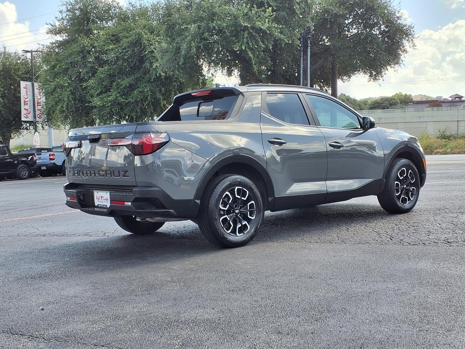 Used 2022 Hyundai Santa Cruz SEL Premium w/ Cargo Package AWD/4WD image 6