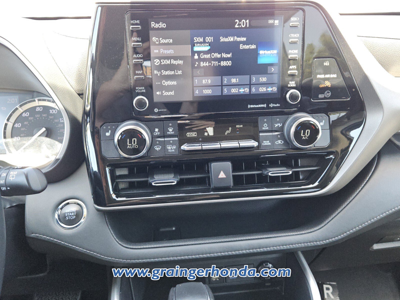 Used 2022 Toyota Highlander XLE image 15