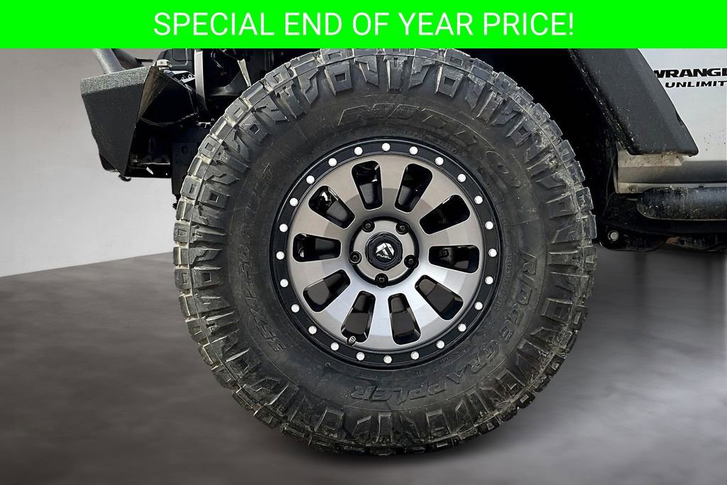 Used 2016 Jeep Wrangler Unlimited Rubicon w/ Connectivity Group image 30