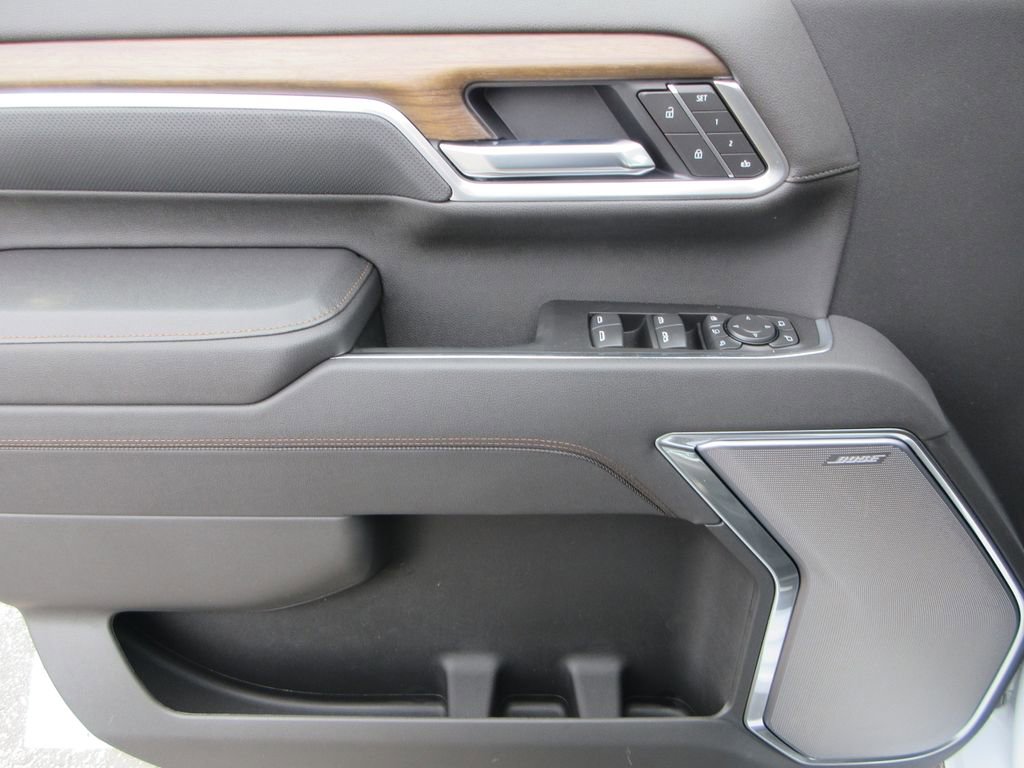 New 2026 Chevrolet Silverado 3500 High Country w/ High Country Premium Package AWD/4WD image 24
