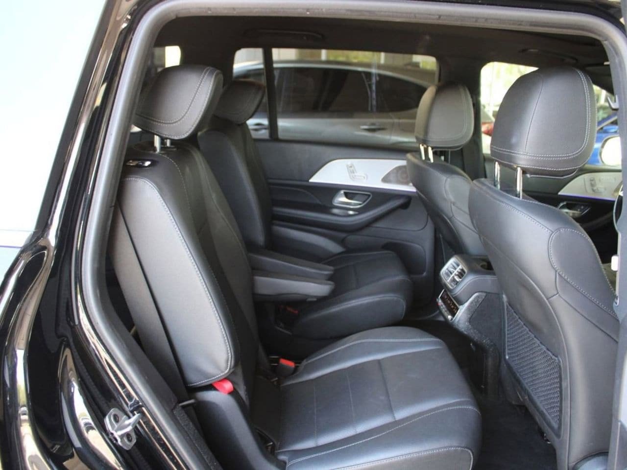 Used 2024 Mercedes-Benz GLS 450 4MATIC image 14