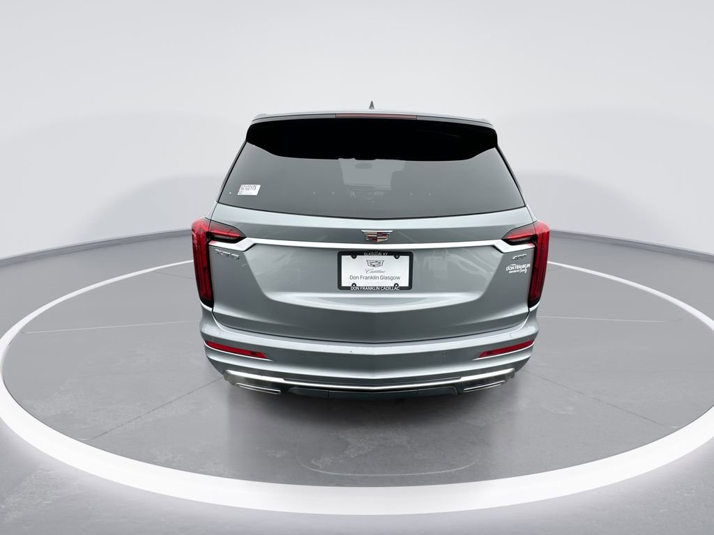 Used 2025 Cadillac XT6 Premium Luxury FWD image 7
