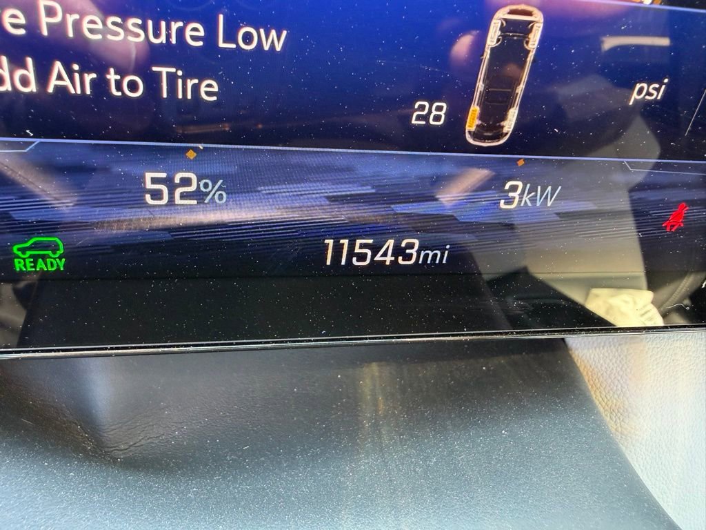 Used 2025 Chevrolet Equinox EV LT w/ Convenience Package image 18