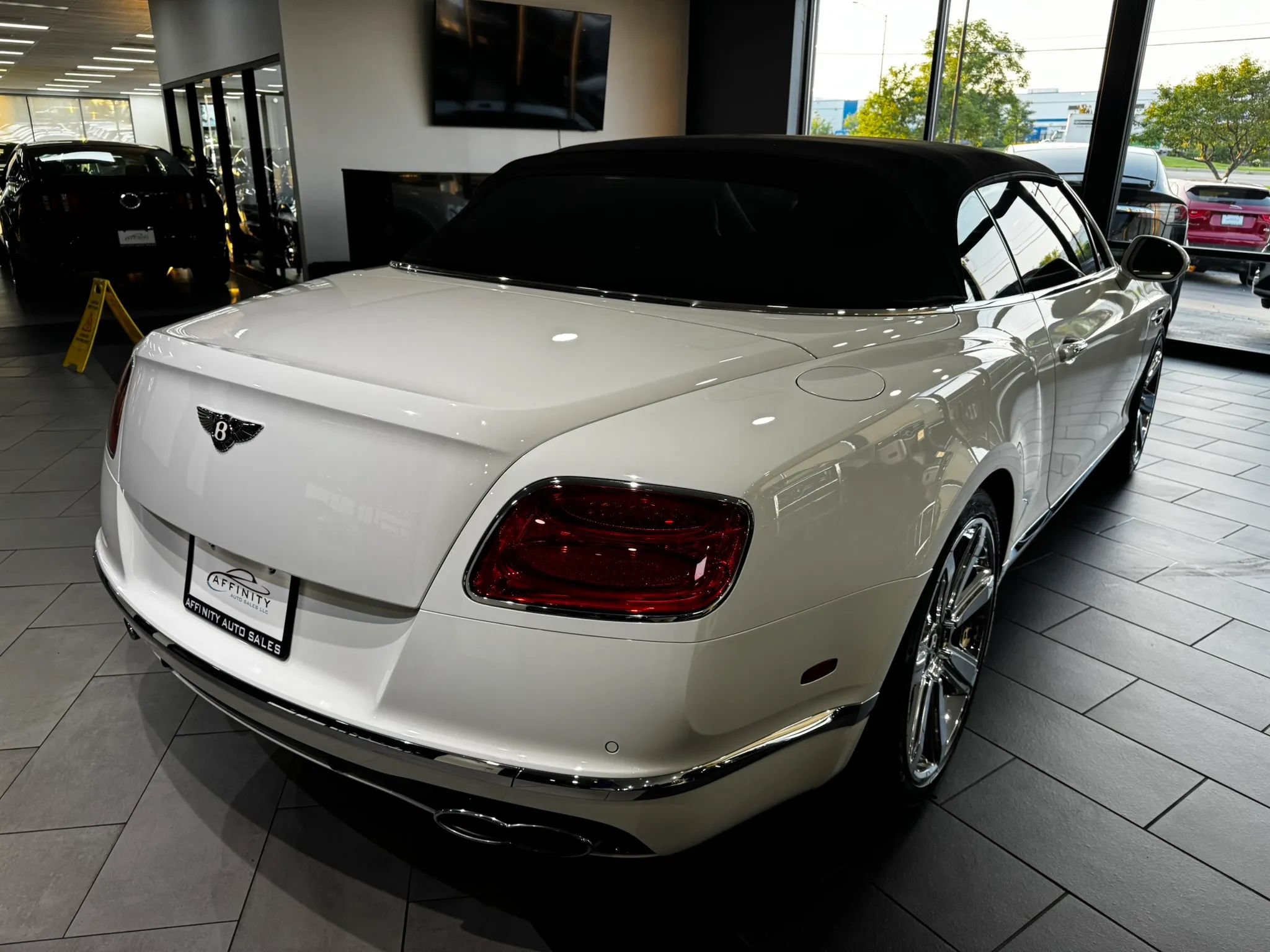 Used 2017 Bentley Continental GT AWD/4WD image 46