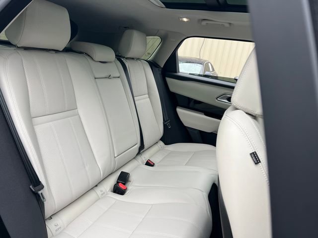 Used 2020 Land Rover Range Rover Velar R-Dynamic S image 33