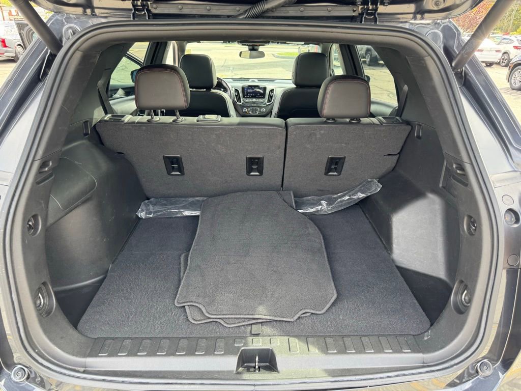 Used 2022 Chevrolet Equinox RS w/ RS Leather Package image 31