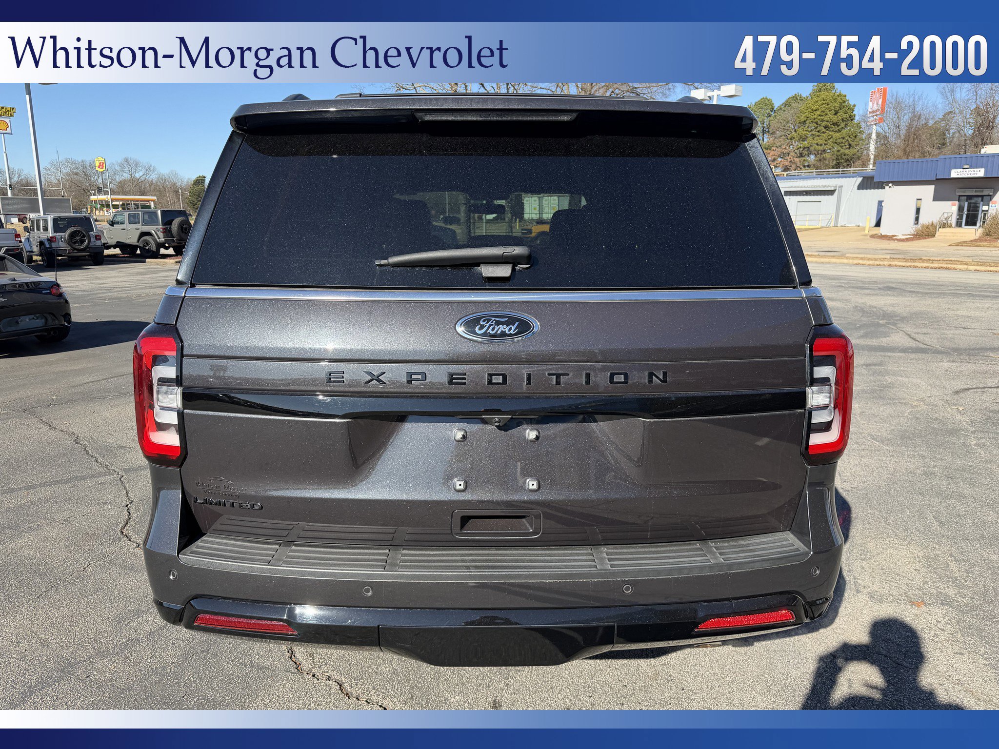 Used 2022 Ford Expedition Limited image 6