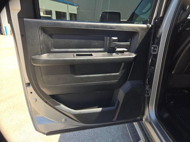 Used 2021 RAM 2500 Tradesman w/ Chrome Appearance Group AWD/4WD image 15