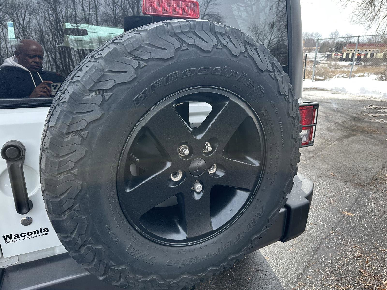 Used 2017 Jeep Wrangler Unlimited Sport image 3