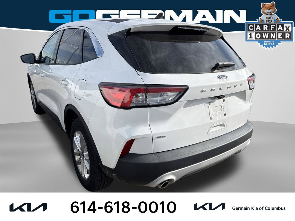 Used 2021 Ford Escape SE FWD image 2