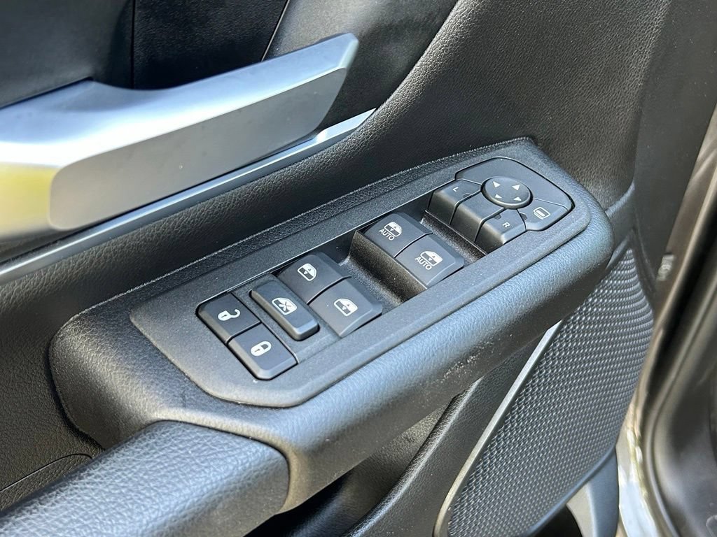 Used 2025 RAM 1500 Big Horn AWD/4WD image 35