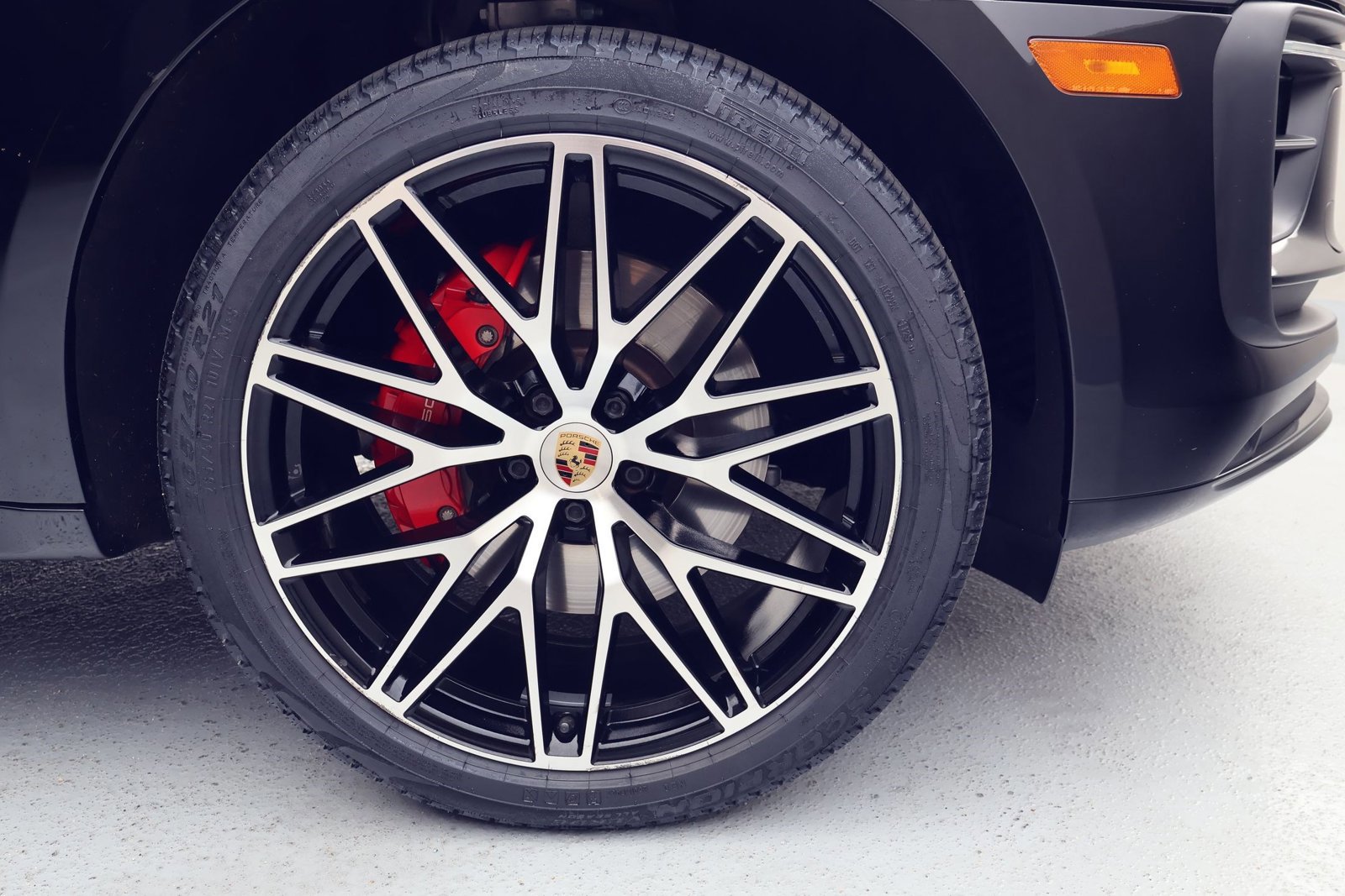 Certified 2022 Porsche Macan S image 28