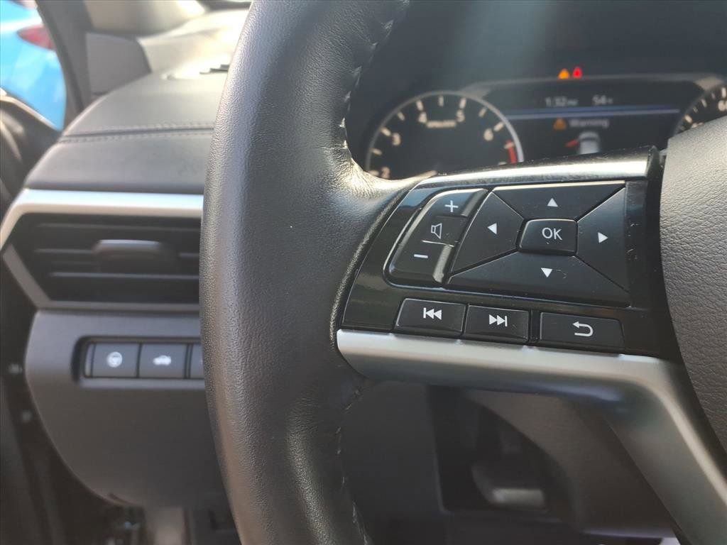 Used 2021 Nissan Altima 2.5 SV w/ SV Premium Package image 14