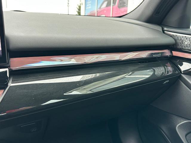 Certified 2024 BMW 540i xDrive image 28