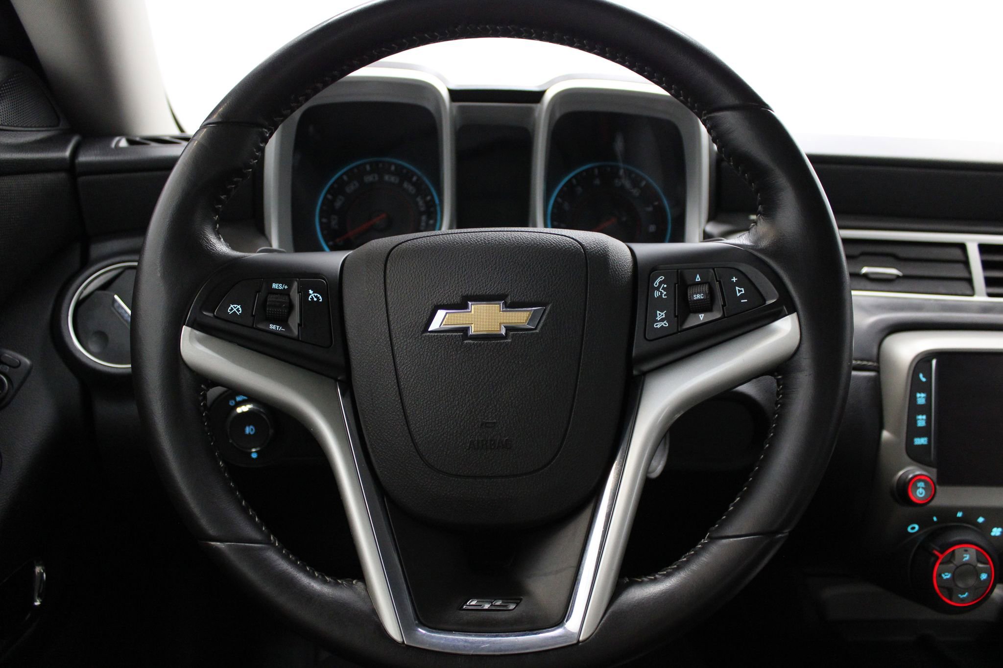 Used 2015 Chevrolet Camaro SS w/ Rear Vision Package image 20