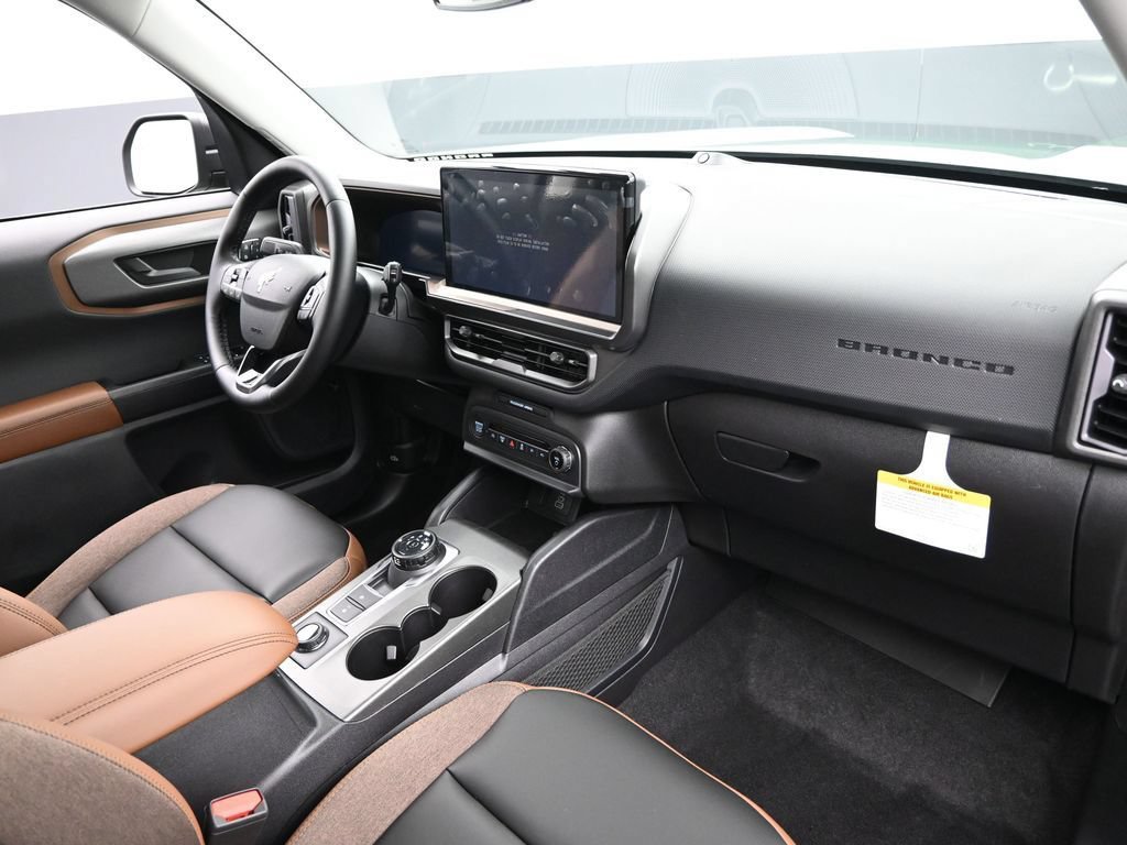 New 2025 Ford Bronco Sport Outer Banks w/ Outer Banks Tech Package+ AWD/4WD image 25