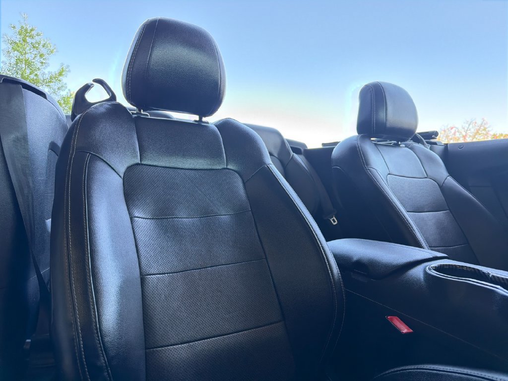 Used 2020 Ford Mustang Premium RWD image 17