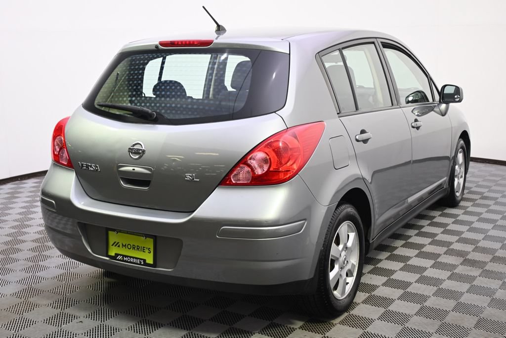 Used 2008 Nissan Versa Hatchback w/ Convenience Pkg FWD image 4