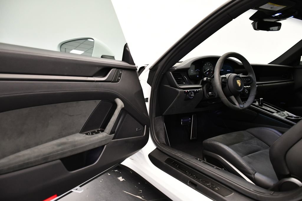 Used 2023 Porsche 911 Carrera GTS image 42