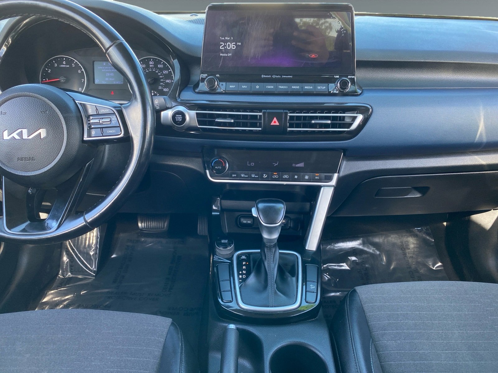 Used 2023 Kia Seltos S w/ Navigation Package FWD image 11