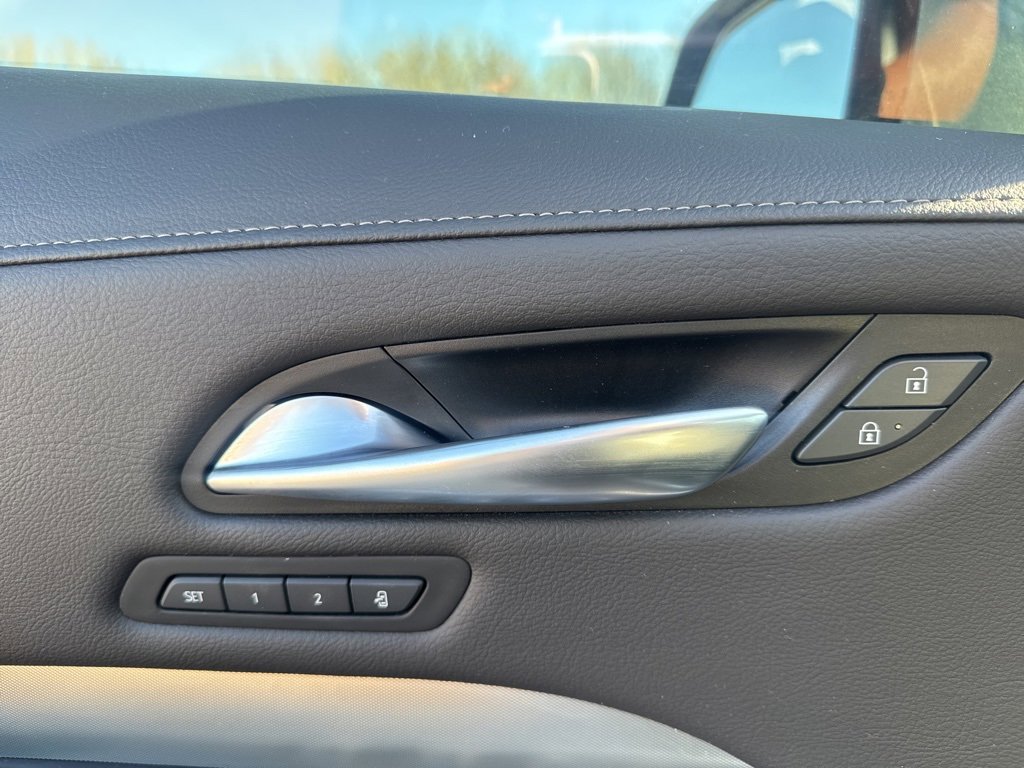 Used 2023 Cadillac XT4 Premium Luxury image 13